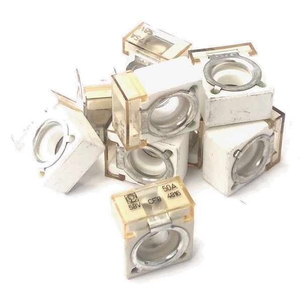 (image for) Ceramic Cube Battery Terminal Fuses
